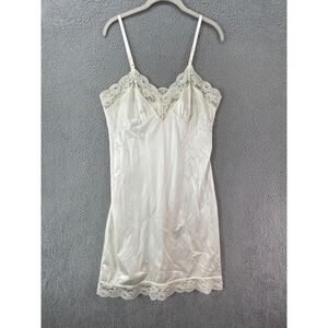 Wondermaid Full Slip Women 38 Ivory Lace Trim Antron III‎ Nylon Vintage USA